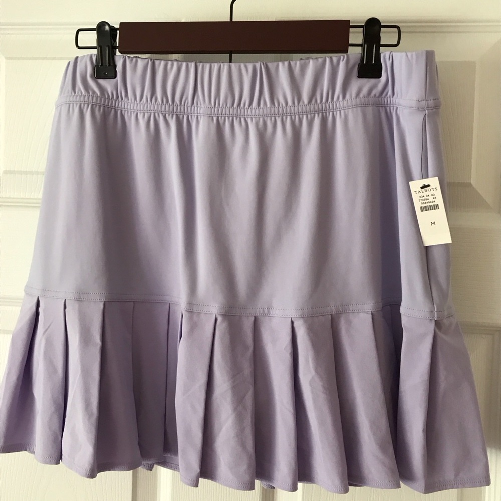 NWT T by Talbots pleated skort in light lavender color. Size medium.